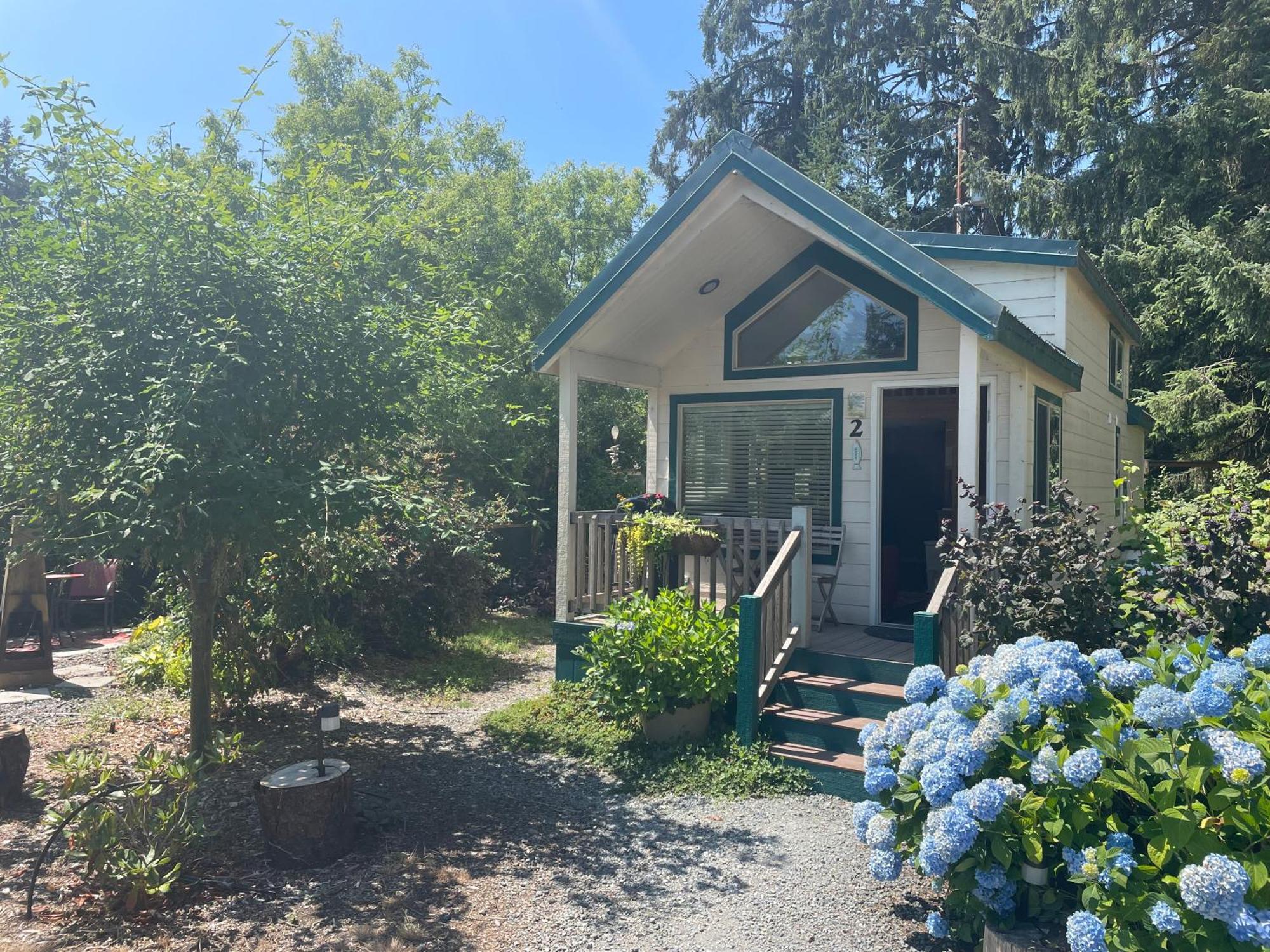 Sheltered Nook On Tillamook Bay Bay City Buitenkant foto