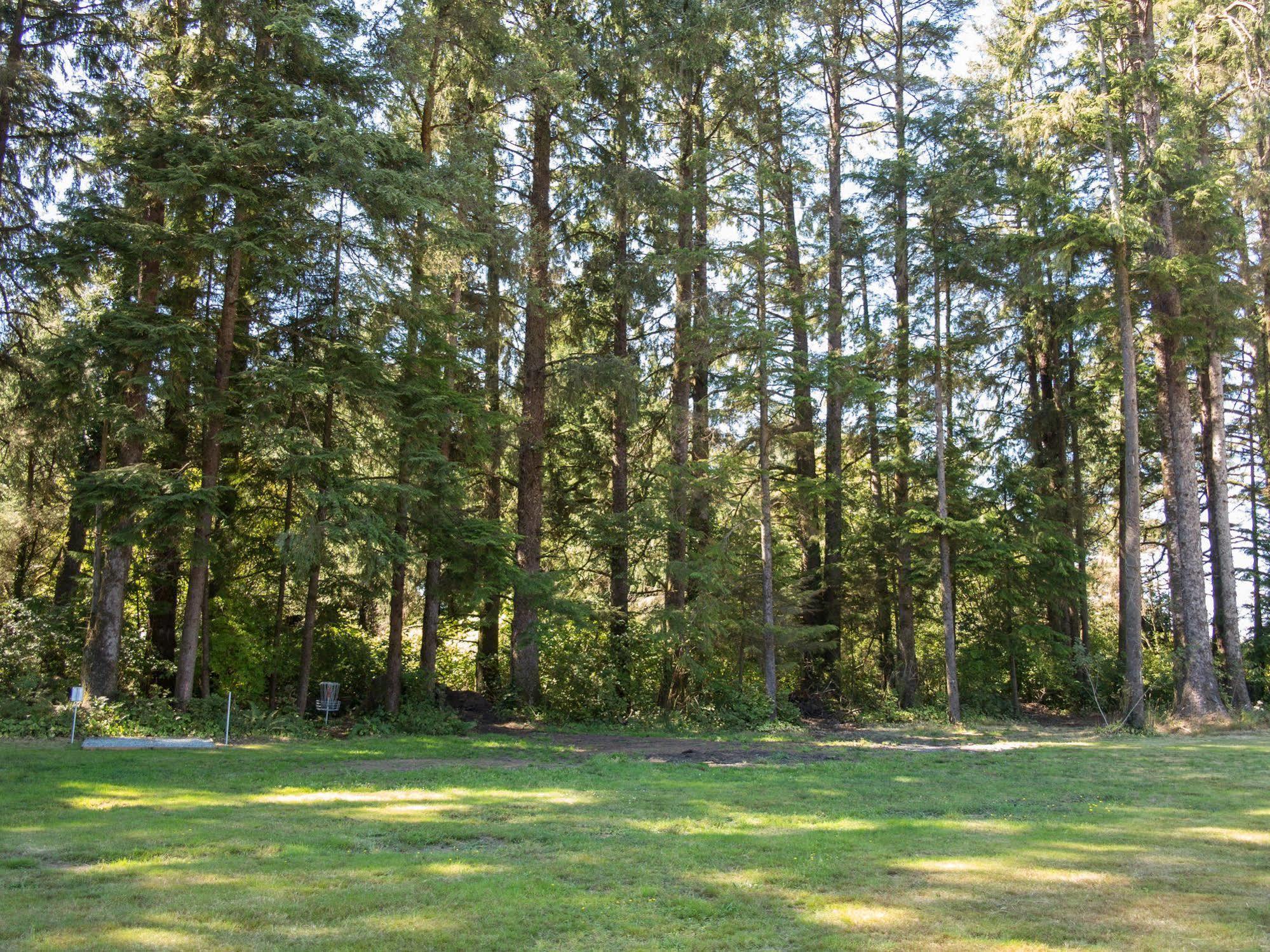 Sheltered Nook On Tillamook Bay Bay City Buitenkant foto